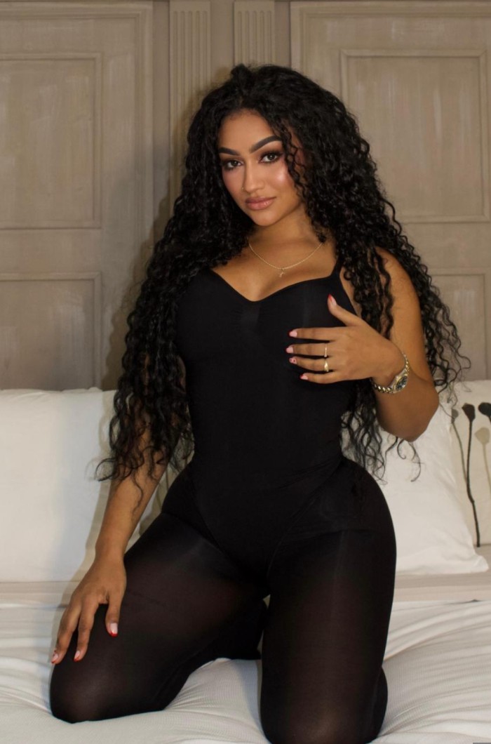 COLOMBIANA DE LUJO EXPLOSIVA Y JUGUETONA SIN LIMITES