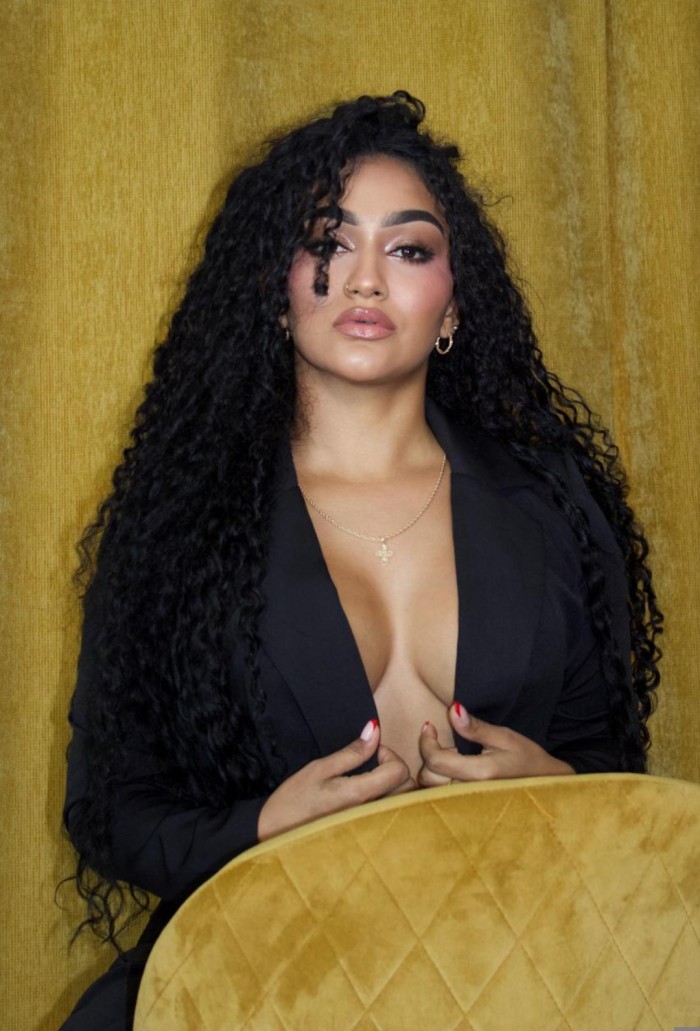 COLOMBIANA DE LUJO EXPLOSIVA Y JUGUETONA SIN LIMITES