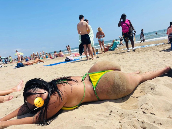 MUY DESCOMPLICADA CON GANAS DE TODO