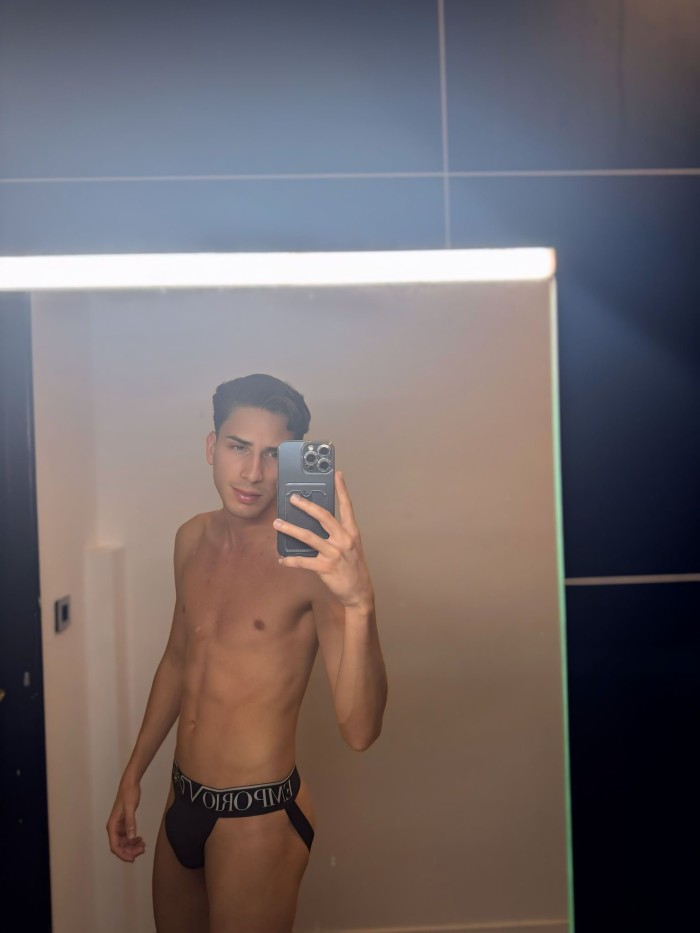 Chico cañero de 22 años xxl Vigo