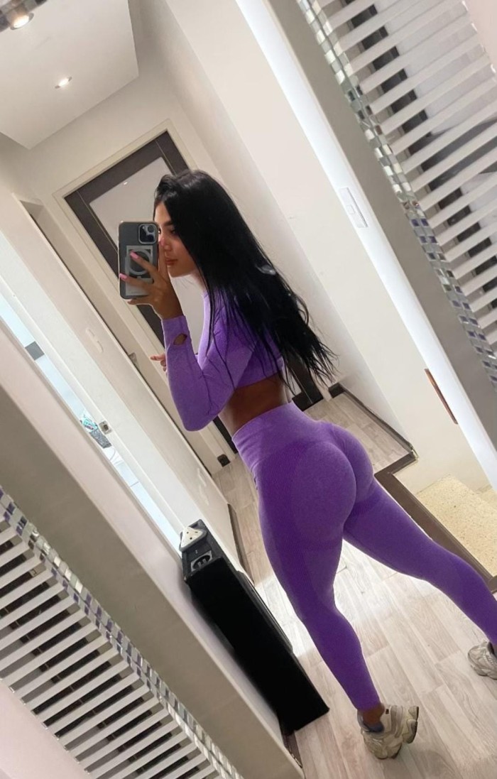 Fiestera súper cachonda recien llegada a Madrid