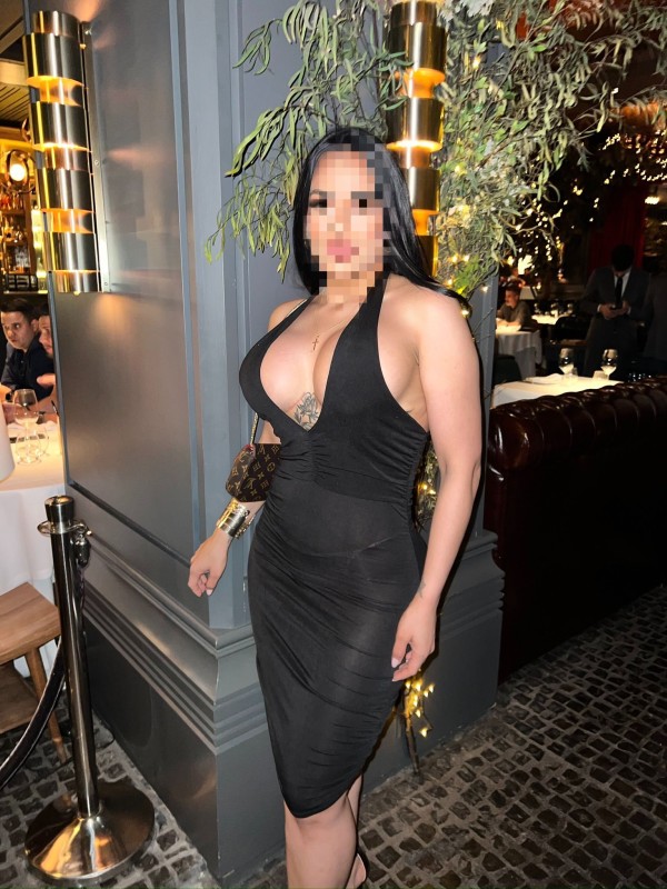 Vicky bomba sexy latina