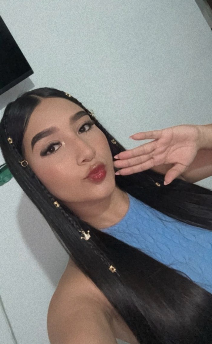 Jovencita muy entregada en busca de una buena cita