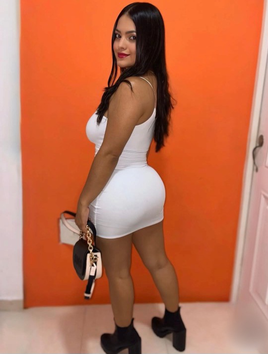 SAMANTHA HERMOSA COLOMBIANA NOVEDAD OURENSE