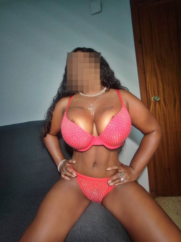 MADURITA EXTROVERTIDA Y MUY FIESTERA