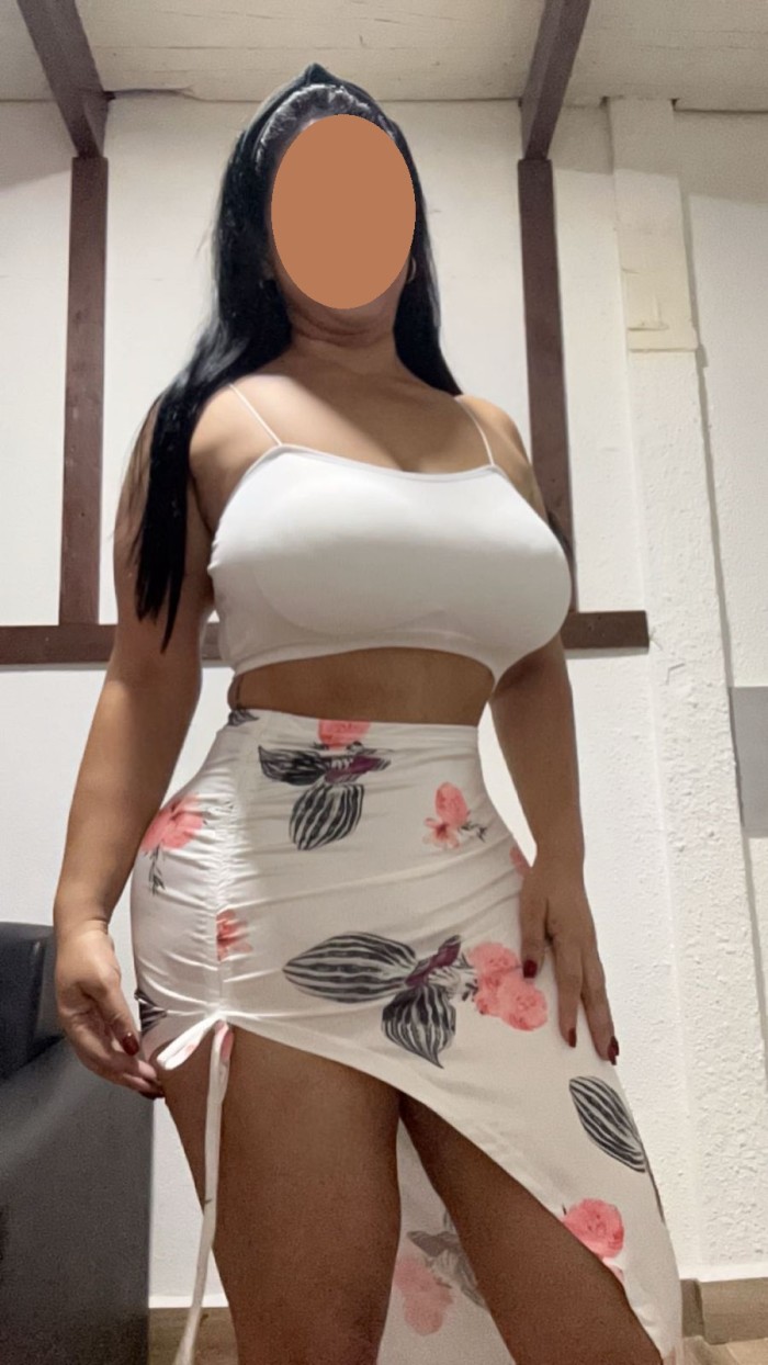 HERMOSA MUJER VENEZOLANA DE VUELTA A TU CIUDAD