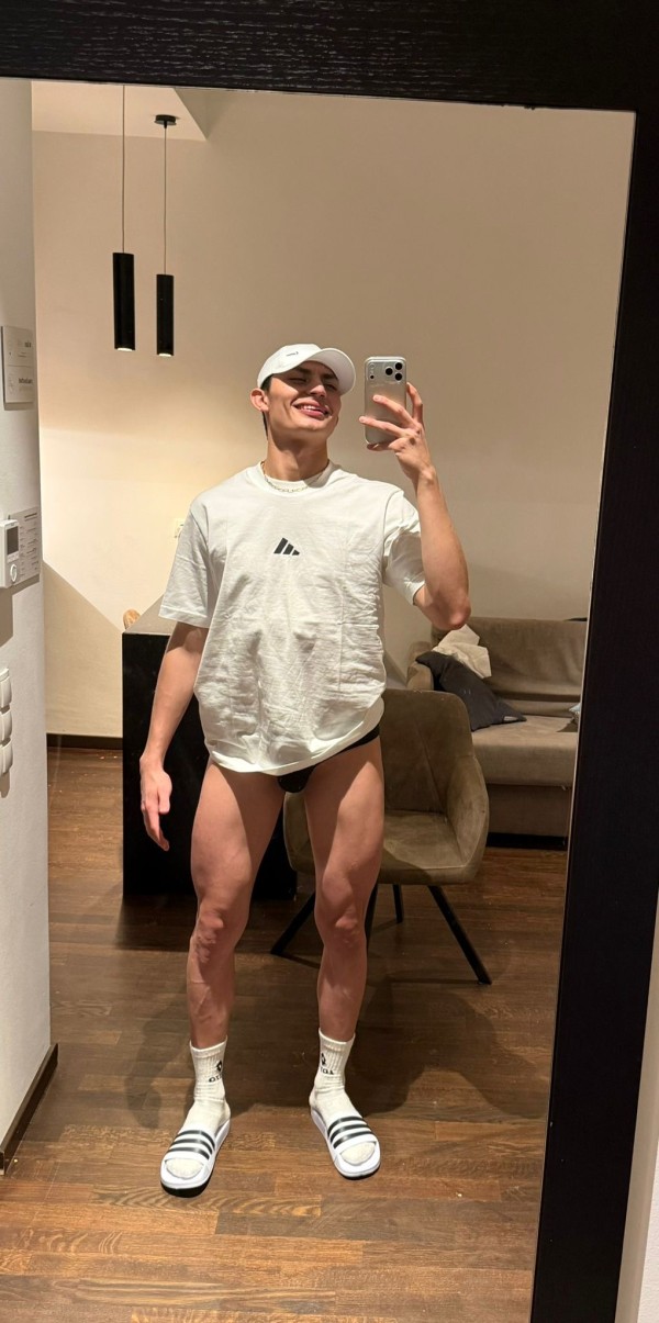 JOVEN UNIVERSITARIO NOVEDAD EN TU CIUDAD