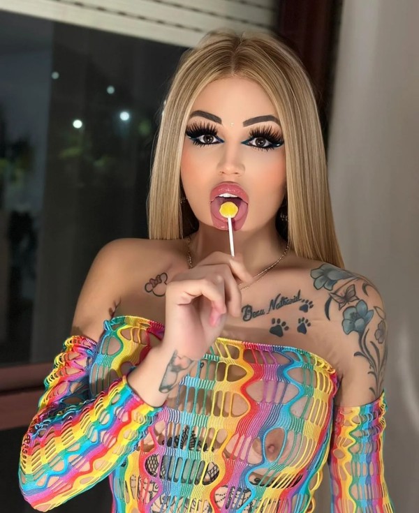 Española hago videollamada de verificación