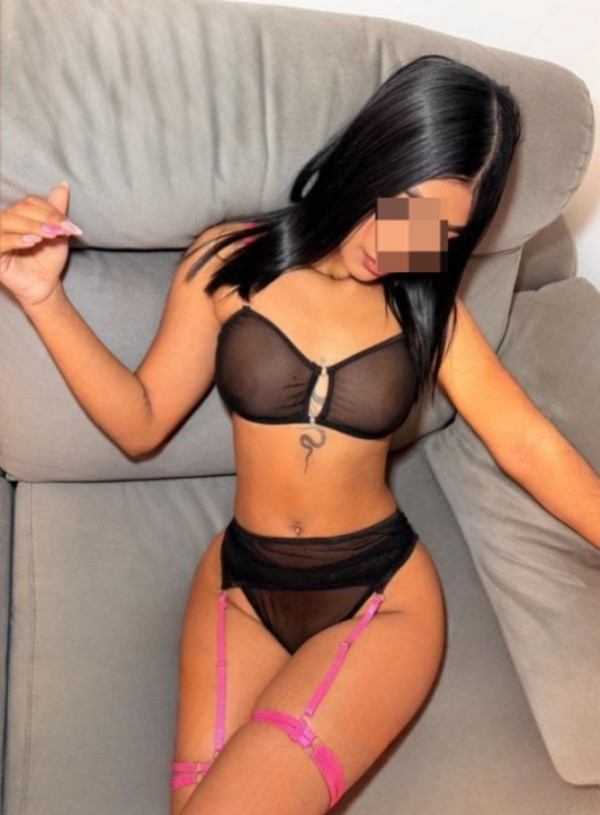 DIOSA DEL PLACER COMPLACIENTE FIESTERA A FULL