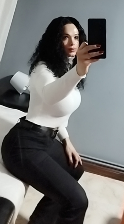 Horario de trabajo de las 9 a las 20h los espero con muchas gaas mmmmm