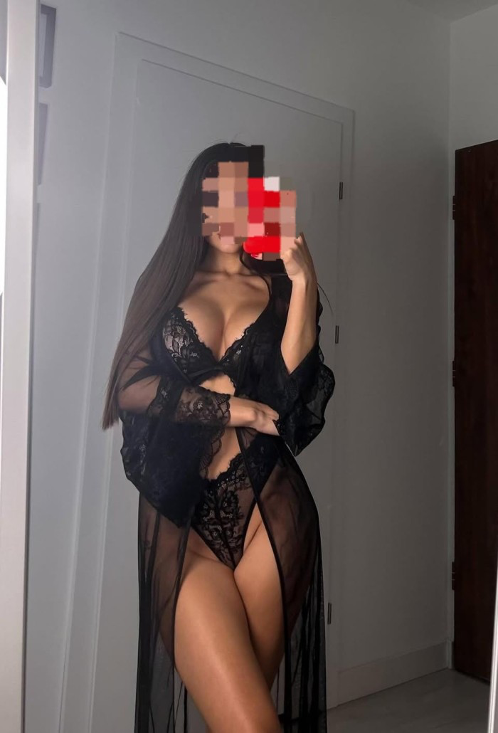 Paraguaya  con el cuerpo del deseo en Lugo