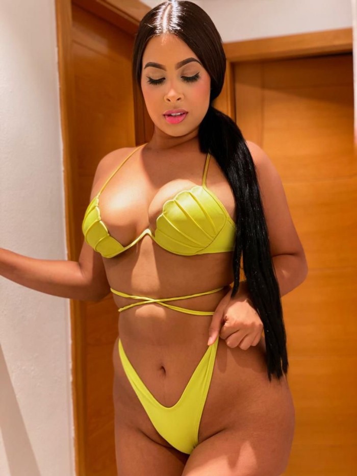 Venezolana muy guapa y decidida – Los Narejos
