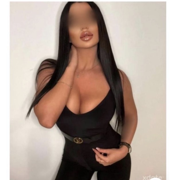 Española malagueña  fotos reales !!En Vigo en mi piso  o salidas