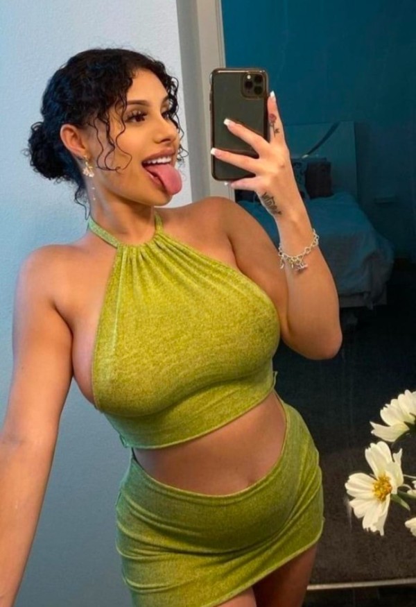 ANAL SEXY COMPLACIENTE FIESTERA A TOPE SEXY CUERPO NATURAL CACHONDA