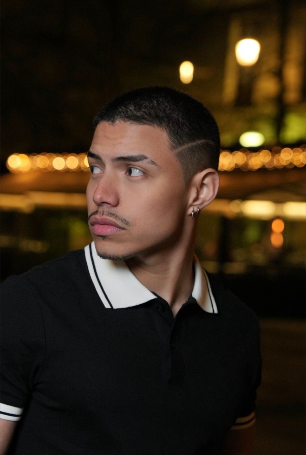 CHICO COMPAÑIA PERFECTA SI ERES CURIOSO PLACER 24H