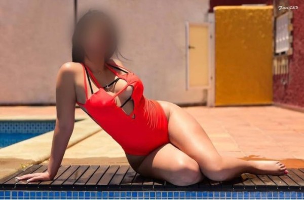 TUS AMIGAS EN EL PUENTE DE VALLECAS