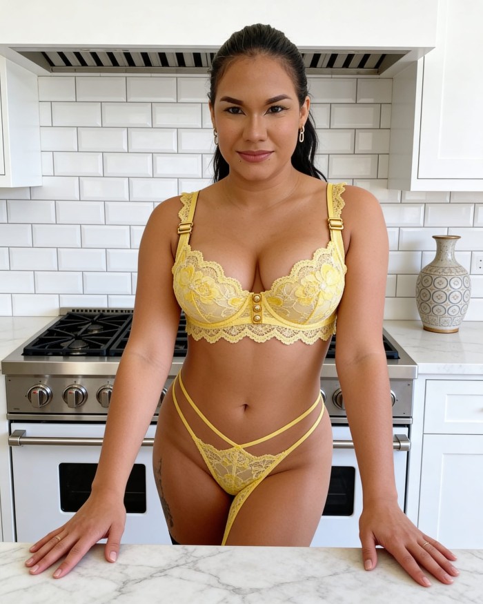 LUJURIOSA ARDIENTE MORBOSA COMPLACIENTE