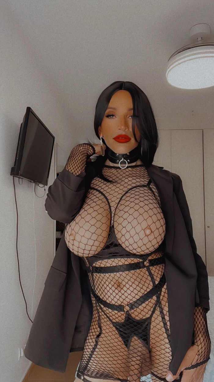 Vendo vídeos caseros muy calientes 2×15€, 3×20€