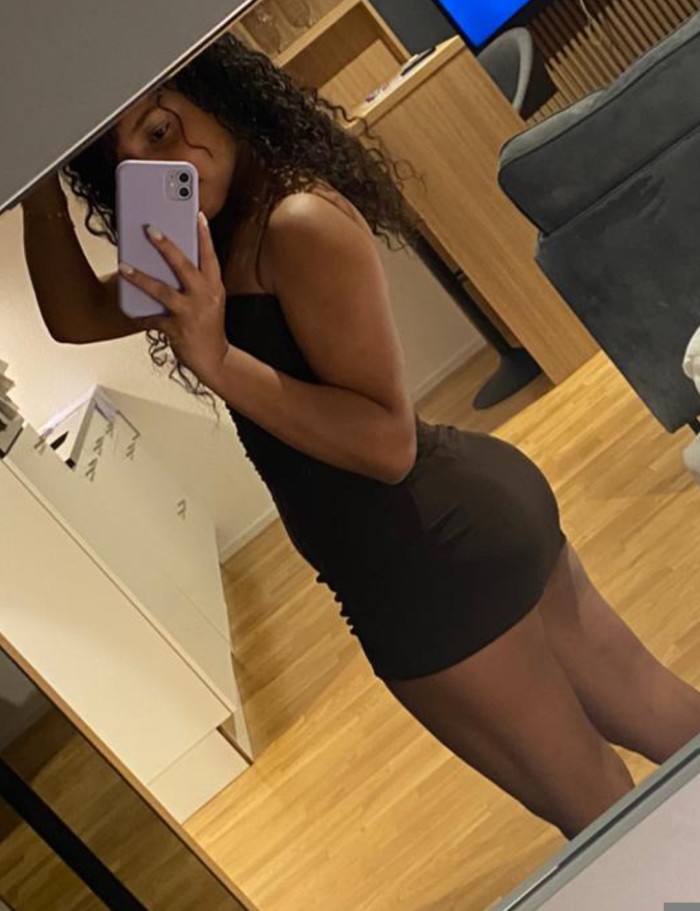 VENEZOLANA DE LUJO JOVENCITA Y EXPLOSIVA