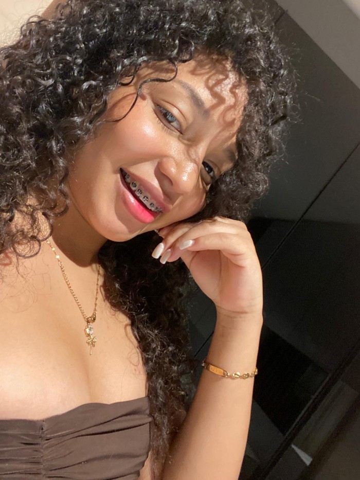 VENEZOLANA DE LUJO JOVENCITA Y EXPLOSIVA