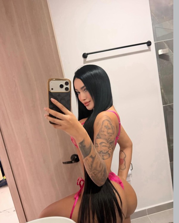 NUEVA EN TU CIUDAD!! Juliana FIESTERA DESCOMPLICADA DOMINA