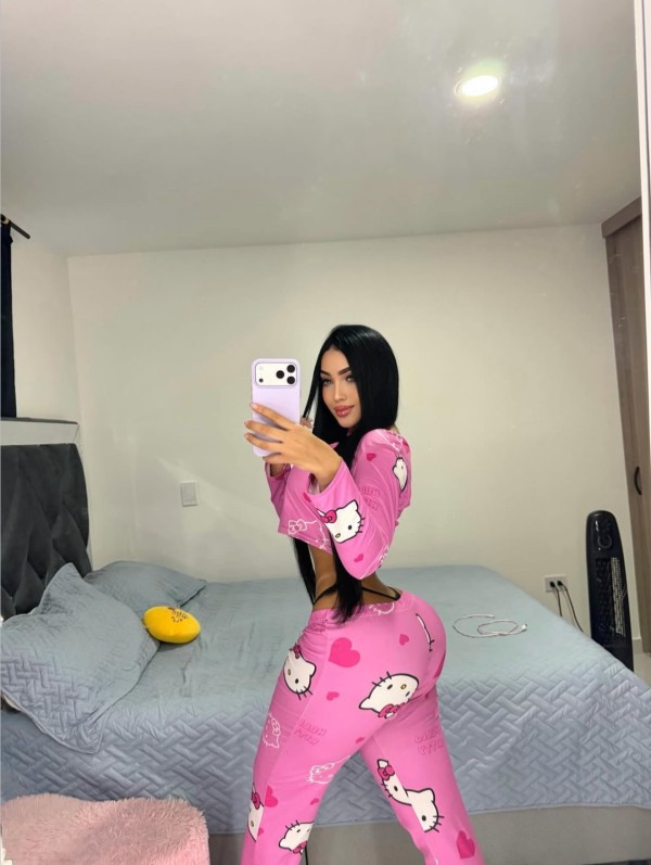 NUEVA EN TU CIUDAD!! Juliana FIESTERA DESCOMPLICADA DOMINA