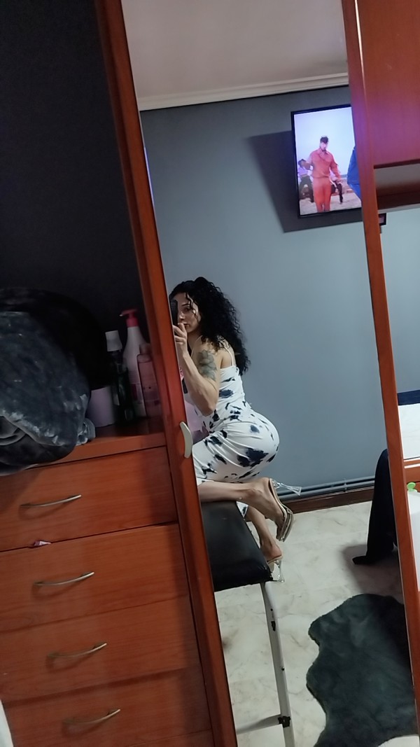 Horario de trabajo de las 9 a las 20h los espero con muchas gaas mmmmm