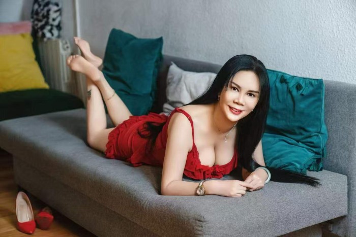 Preciosa oriental muy guapa en Lanzarote