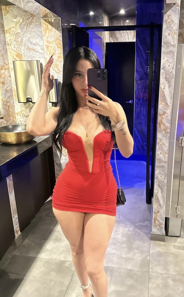 LilI 23 años JOVENCITA FIESTERA COMPLACIENTE 100% real sin engaño
