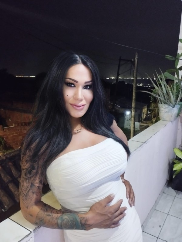 TRANS ELEGANCIA DOMINACIÓN Y EXPERIENCIA ÚNICA