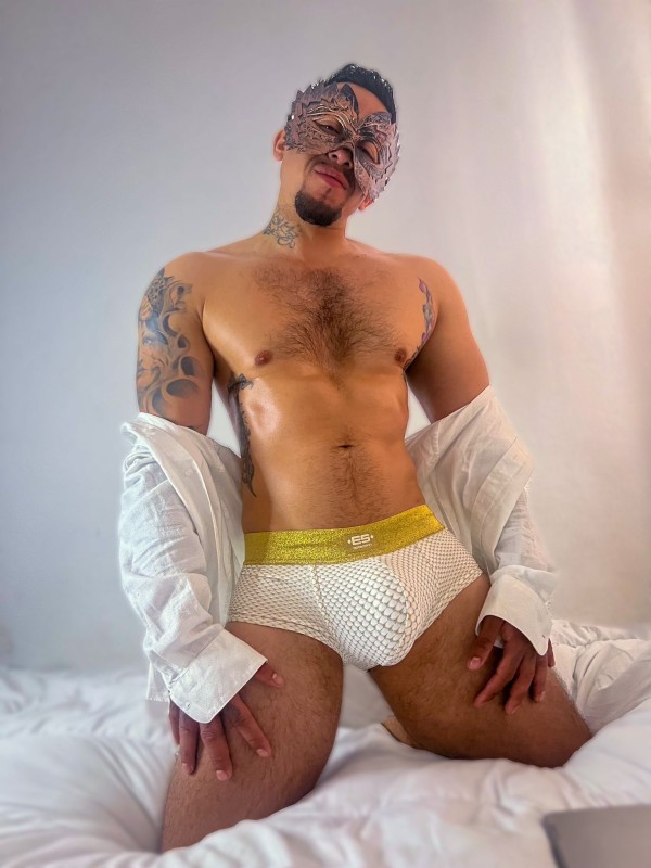 Gregor macho luxury