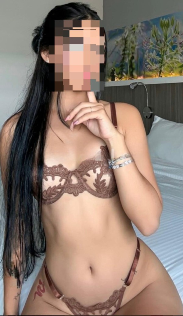 Hola amores recién llegada, Muy cachonda y fiestera