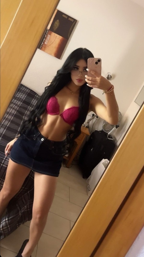 BOMBA DE SEXO COMPLACIENTE EL MEJOR FRANCES