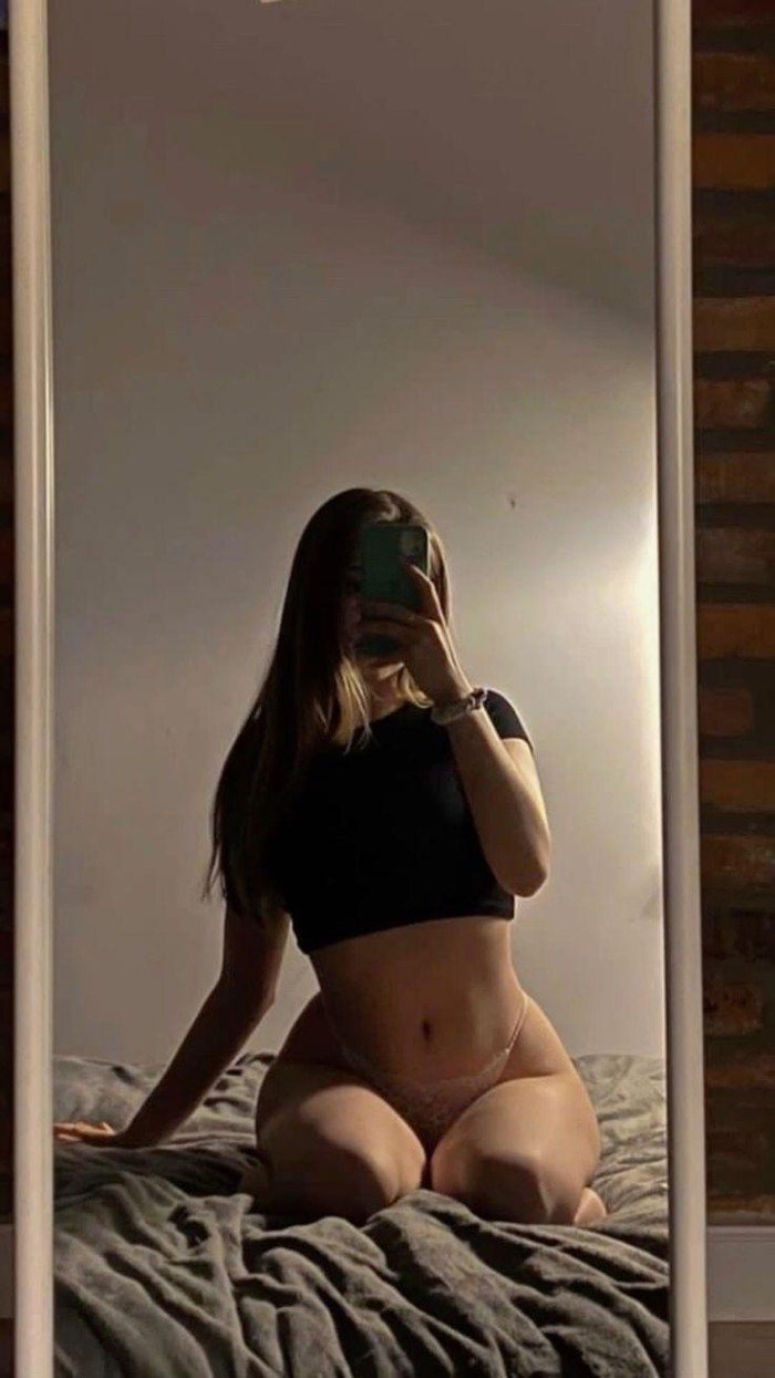 JOVENCITA ENROLLADA Y DESCOMPLICADA