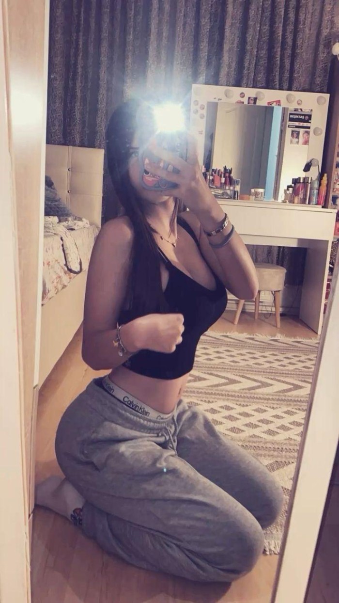 JOVENCITA ENROLLADA Y DESCOMPLICADA