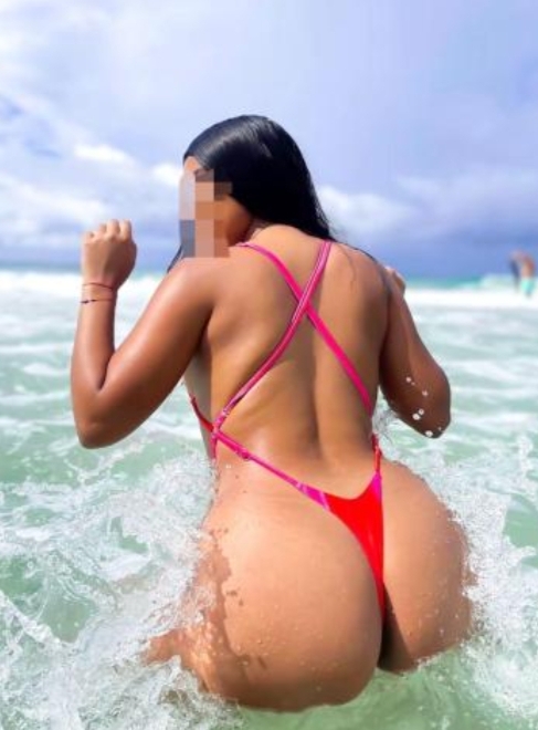 Espectacular LATINA TODA UNA diosa para ti ven no te arrepentirás