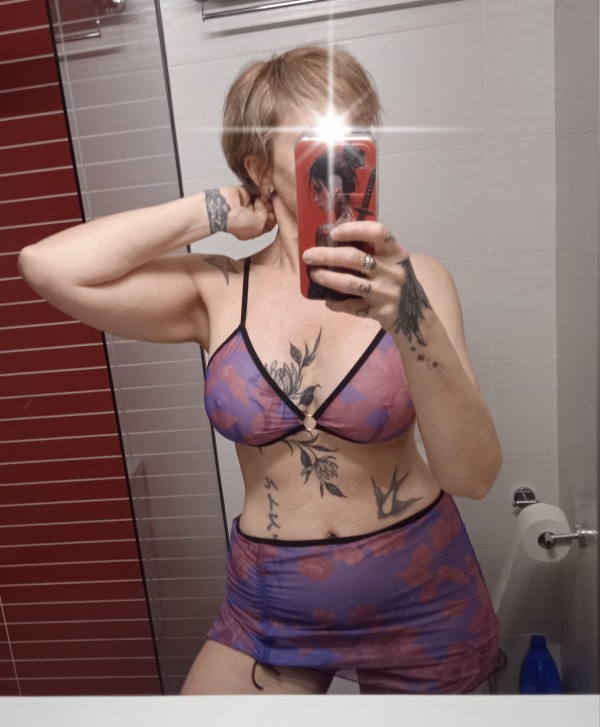 GALLEGA INDEPENDIENTE MUY FOGOSA