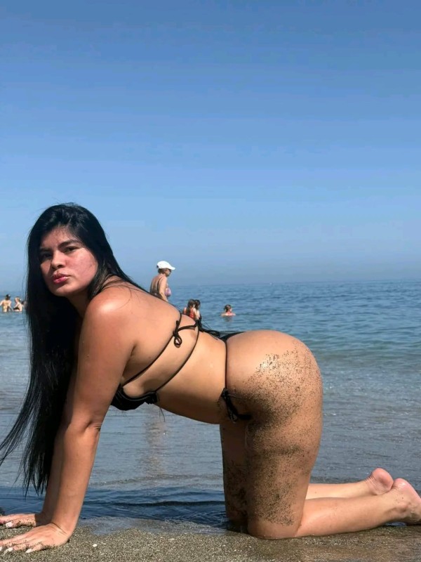 ME FASCINA COMPLACER Y SER OBEDIENTE