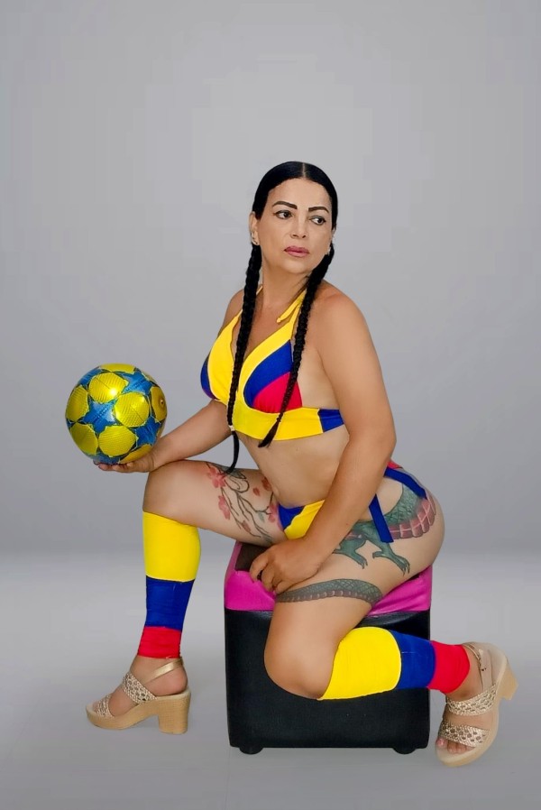 PALOMA NINFÓMANA (PRIMICIA EN ZARAGOZA)