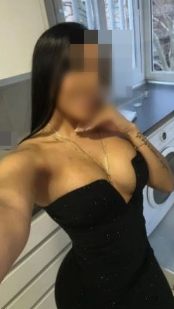 VENUS CENTER CHICAS JOVEN CON SERVICIOS COMPLETA