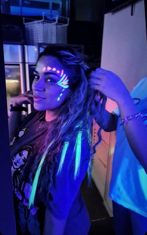 KATHY COLOMBIANA EN SABINILLAS (MANILVA)