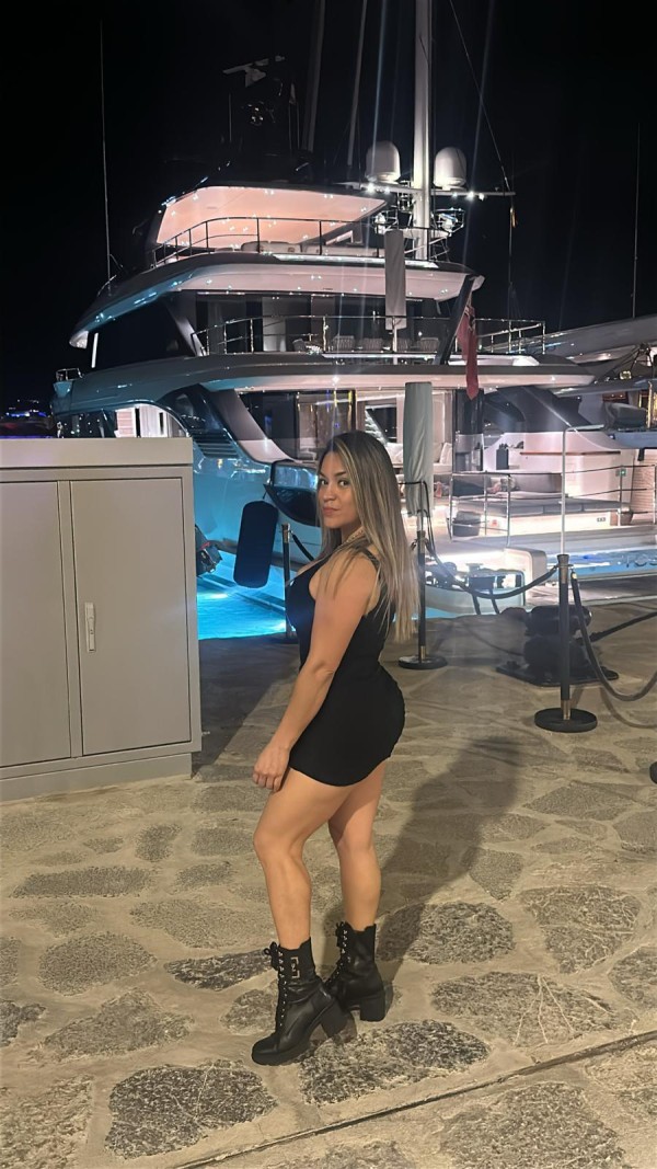 KATHY COLOMBIANA EN SABINILLAS (MANILVA)