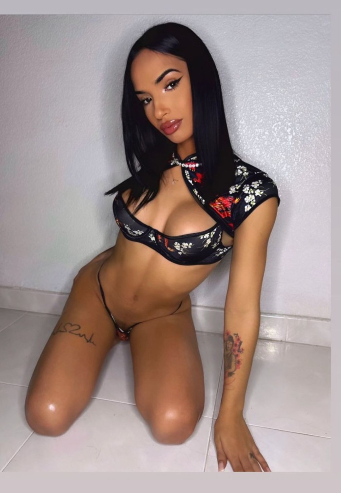 BELLA SPANISH TODA UNA DIOSA DE CURVAS FOGOSAS UNICA PARA TU PALADAR NOVEDA