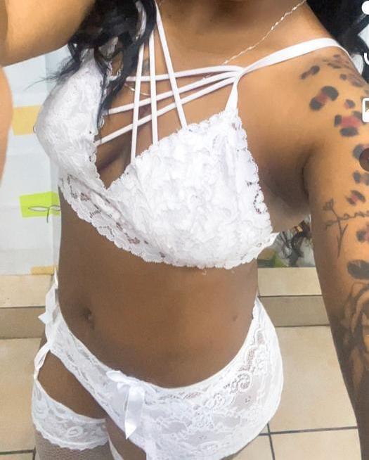 DULCE, CARIÑOSA Y TENTADORA ESCORT COLOMBIANA