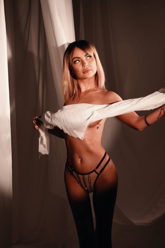 UNA MODELO UCRANIANA