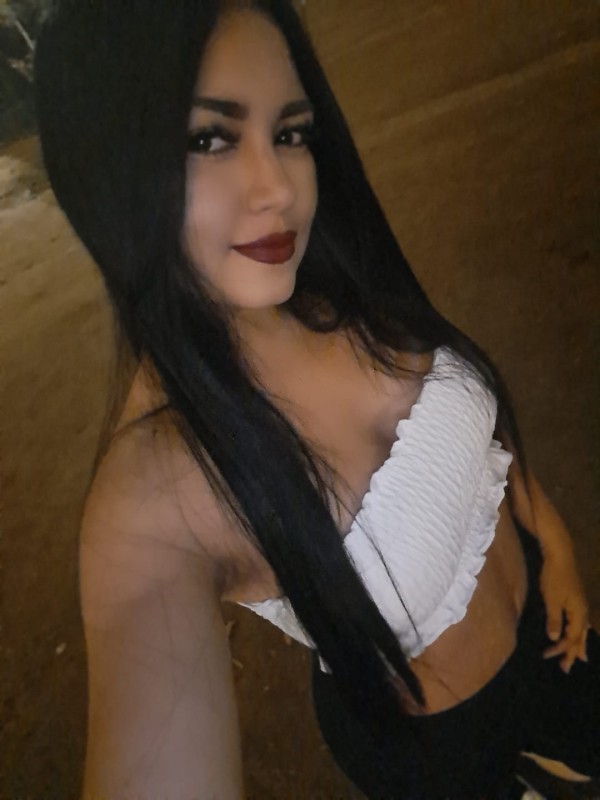 LORENA COLOMBIANA ,,,NOVEDAD TB SALIDAS