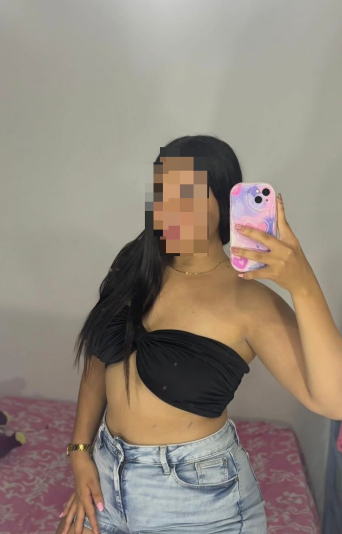 JOVENCITA ARDIENTE