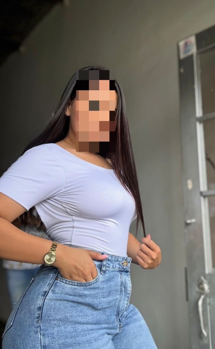 JOVENCITA ARDIENTE