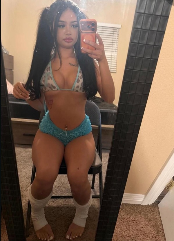 CACHONDA DISPUESTA AL PLACER EN COLLADO VILLALBA