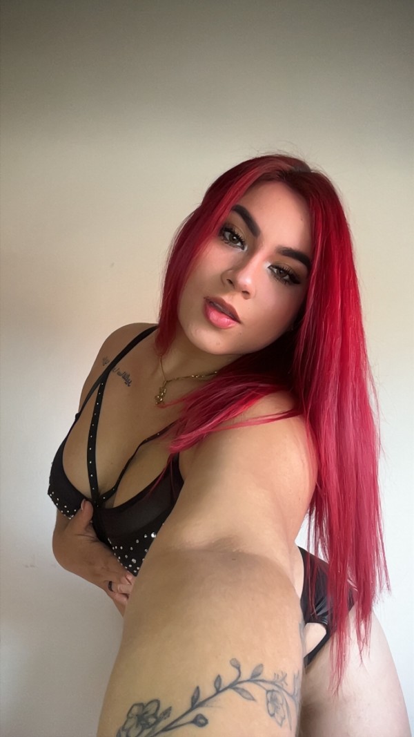 KATALINA RECIEN LLEGADA